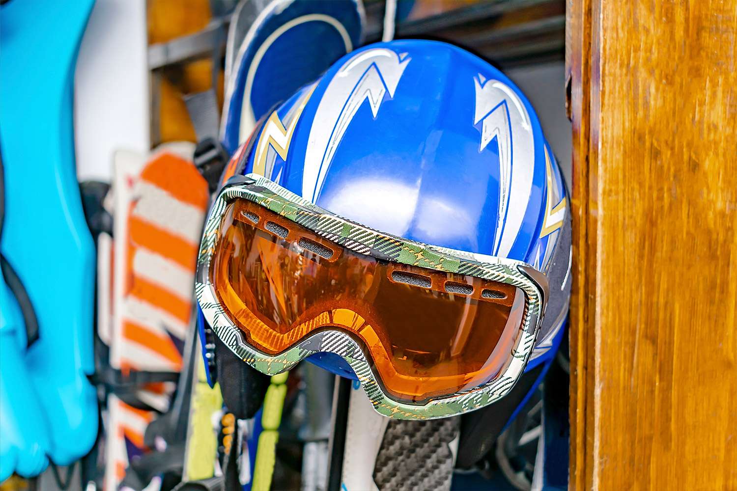 Ski- & Snowboard-verleih
